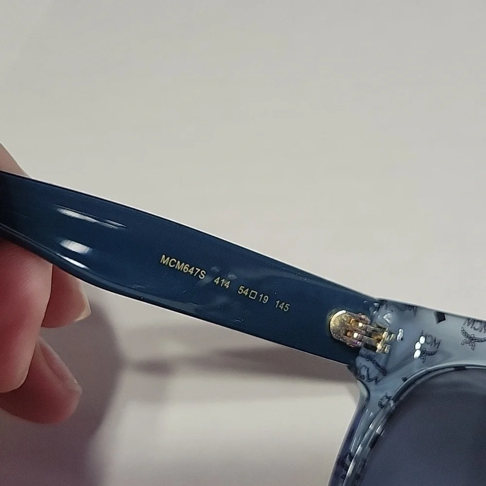 MCM! Blue Transparent Clear Monogram Visetos Wayfarer Sunglasses - Picture 9 of 9